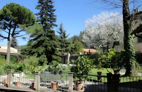 帕拉佐託里亞尼酒店