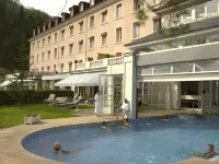 Grand Hôtel & Spa Uriage - Parkplatz