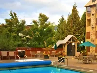 Mountain Side Hotel Whistler by Executive - Rooftop Pools