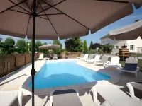 Logis Hôtel Parc Adelie Hotels in Meursault