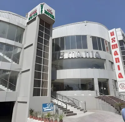 Usmania Restaurant and Civic Hotel Hôtels à proximité de : Al Raheem Valley Park