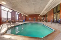 Drury Inn Paducah - Pools