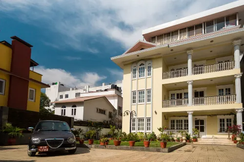 Fresco Retreat Hotels in Лалітпур