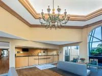 La Quinta Inn & Suites by Wyndham West Palm Beach Airport Hotels in West Palm Beach