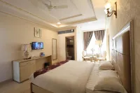 Hotel Galaxy Grand - Parvekkeita