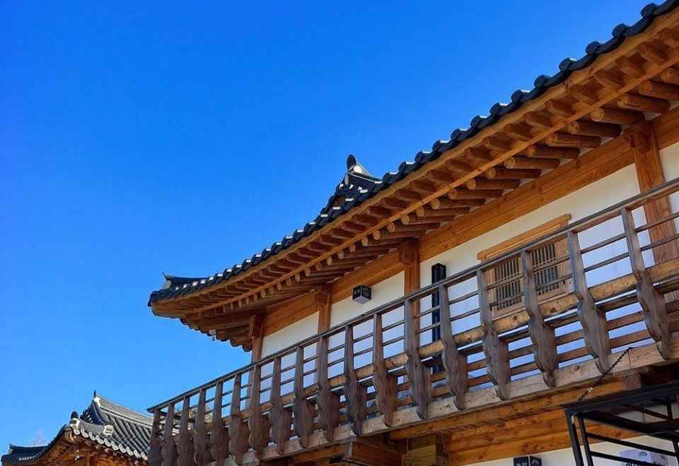 경주 라라 한옥 풀빌라 야경