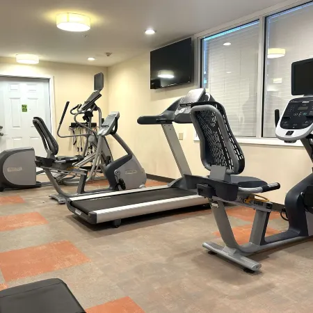 Best Western Erie Inn  Suites