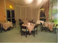 Hotel Restaurant le Manguier Hotel a Le Dorat