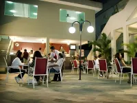 Hotel Santo Graal - Parking