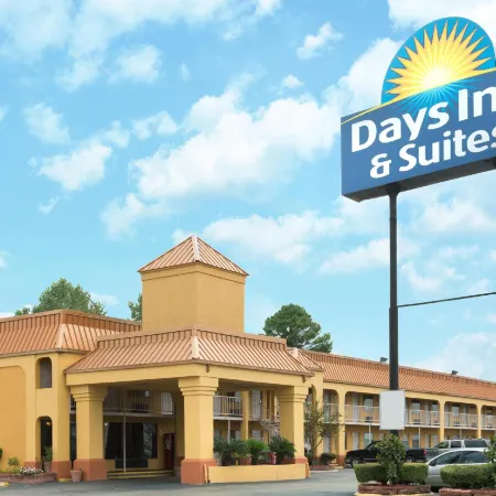 Days Inn & Suites by Wyndham Vicksburg