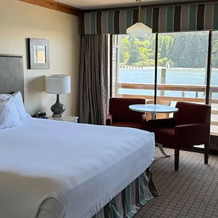 River House Inn, a Baymont by Wyndham