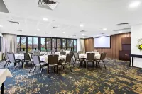 Quality Hotel Lakeside Hotels in East Bendigo