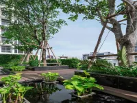 Wyndham Garden Bangkok Sukhumvit 42 Hotels near Ekkamai Eastern Bus Terminal