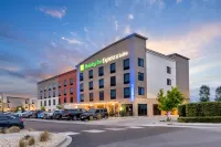 Holiday Inn Express & Suites Colorado Springs Afa Northgate Hotels in Colorado Springs