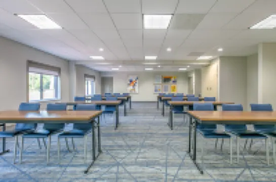 Holiday Inn Express & Suites VALPARAISO by IHG Hotels in Valparaiso