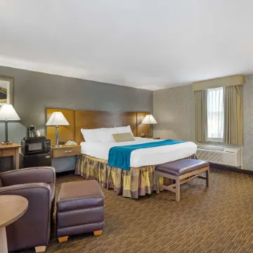 Best Western Plus Cold Spring Отели рядом с достопримечательностью «Plymouth Mayflower»