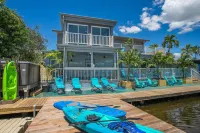 Latitude 26 Waterfront Boutique Resort - Bonita Springs Hotels in North Naples