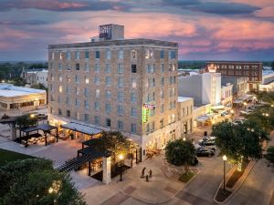 The LaSalle Hotel, Bryan College Station, a Tribute Portfolio Hotel