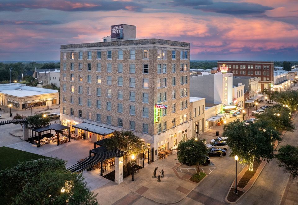 hotel overview picture