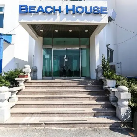 Yangyang Hajodae Beach House Pension