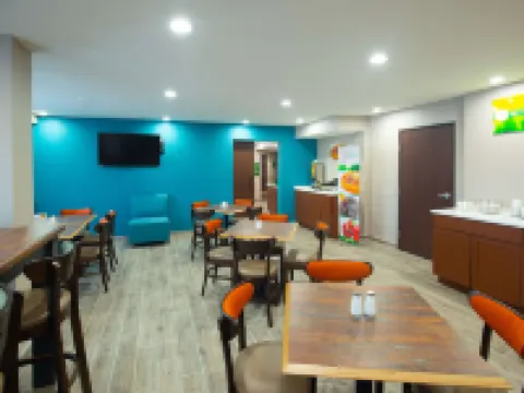 Quality Inn & Suites Hammond Near I-8090 Hotels in Hammond