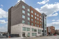 Cambria Hotel Louisville Downtown-Whiskey Row فنادق في 