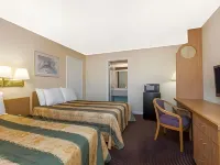 Rodeway Inn Hotels in Elmwood