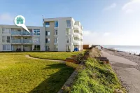 Two Bed Seafront Escape in East Wittering