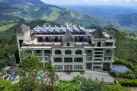 Amber Dale Luxury Hotel & Spa, Munnar Hotels in Pallivasal