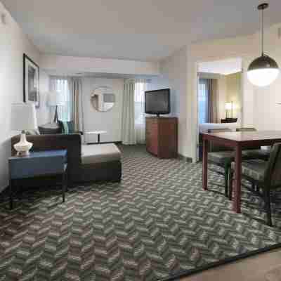 Residence Inn Dallas Addison/Quorum Drive Rooms