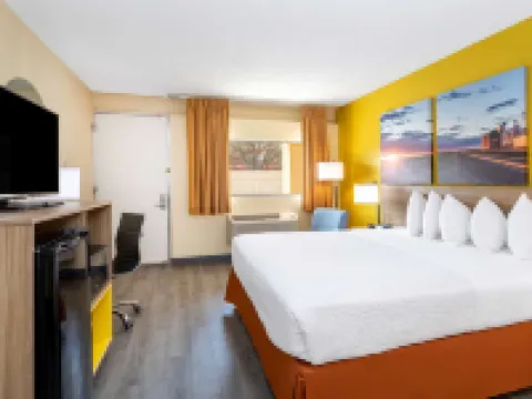 克洛維斯温德姆戴斯套房酒店 克洛維斯酒店