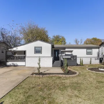 Gameroom/Theatre room-7 Tv's-6 Beds-Spacious Kitchen-Air Hockey-PingPong-Arcade