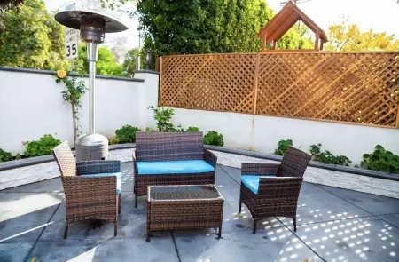 Luxury High Tech 4 BDR in Perfect Location! Отели рядом с достопримечательностью «Универсальный город/Студия»