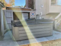 Winslow Acres heated Pool Escape; Pool open May 15 thru mid-Oct! HotTub all yr!