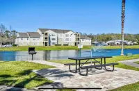 Luxe Condo Double Bed Bliss Getaway near Disney