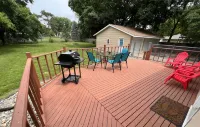 The Johnston House - Located in the heart of Johnston - Close to Saylorville Hotels near Candeo
