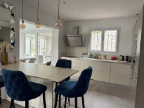 Villa Moderne 盧河畔拉科爾酒店