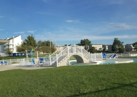 Updated Lands End Upscale Condo - Sleeps 9