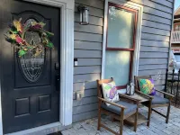 Historic Pensacola 2Br Townhouse Open Now for Spring and Summer.Walk Everywhere! - Balcony