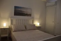 Seaside house with private garden Hotel di Follonica