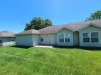 Heart of Branson #1 The SKY Deck at Parakeet Pete's Waterfront Zipline 주변 호텔