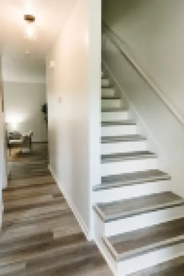 "Morning View 1" Cozy Modern Stay - College/Hiking