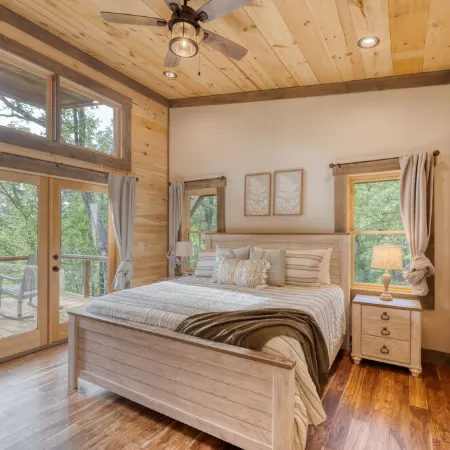 ✿NEW Cabin✿ Forest Decks, Hot Tub, Arcade Games