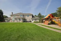 Lake Pointe Lodge: 6Br Lakefront Retreat w/ Free Pontoon, Dock & Firepit