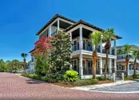 Pet-Friendly! Just a 2 Night Min Stay! Charming Seacrest Beach Corner-Lot Home!
