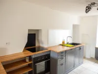 Large apartment on the 2nd floor in a townhouse Hotels in Embrun