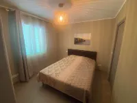 Comfortable 8-person villa with pool and sea view