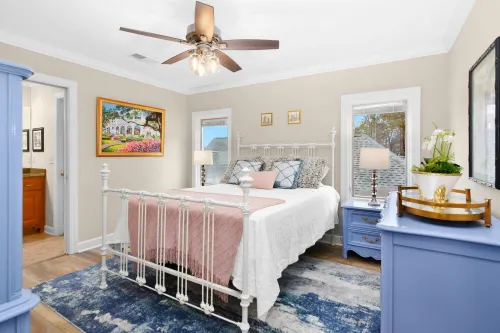 Luxury Lake Home with Million Dollar Views! 하딘 호텔