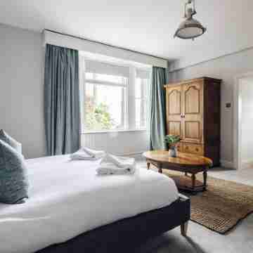 EXCLUSIVE HOUSE PRIVATE BEACH SEA FRONT SLEEPS 13 AMAZING VIEWS Rooms