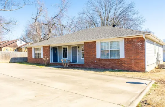 1bed 1 bath kitchen to relax and rest your head